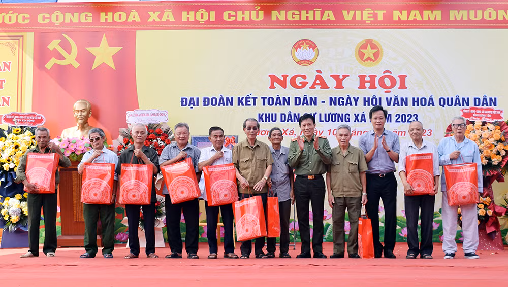 Thôn Lương Xá phát huy truyền thống tốt đẹp và sức mạnh đại đoàn kết toàn dân tộc -0