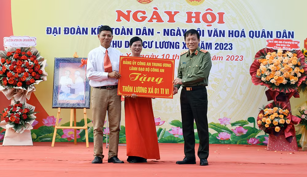 Thôn Lương Xá phát huy truyền thống tốt đẹp và sức mạnh đại đoàn kết toàn dân tộc -0