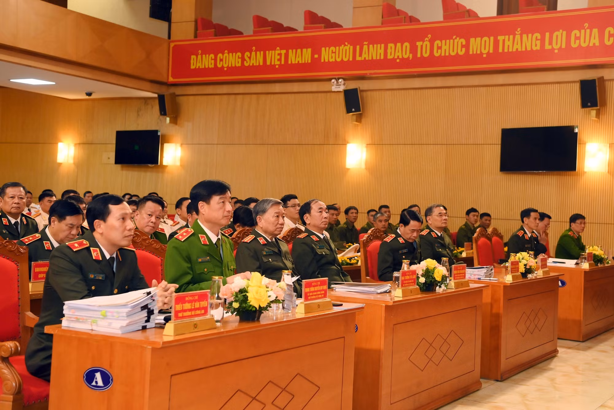 Thực sự là điểm tựa bình yên của nhân dân trên mọi miền Tổ quốc -0