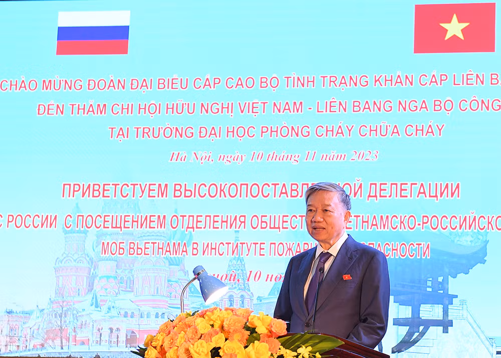 Tăng cường và mở rộng quan hệ đoàn kết, hữu nghị truyền thống Việt Nam – Liên bang Nga -0