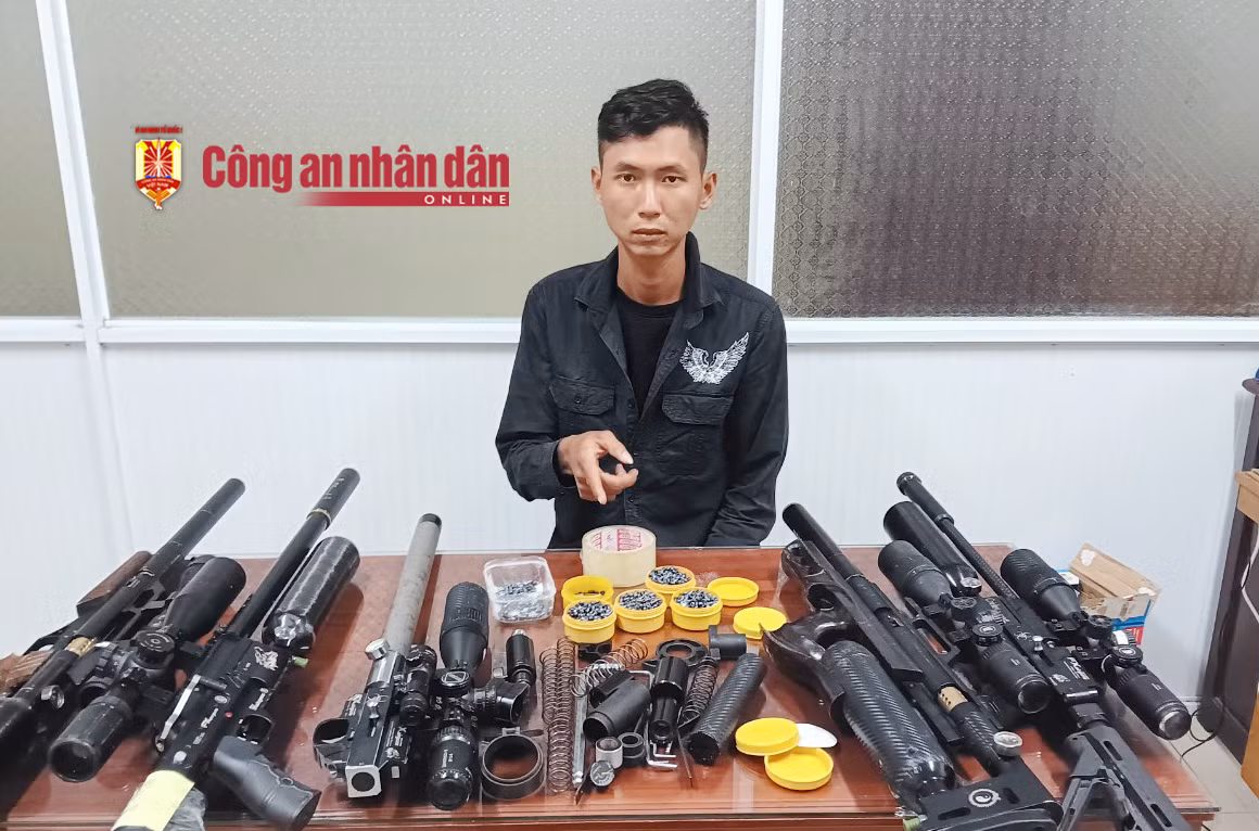 Phát hiện 3 đối tượng tàng trữ 5 khẩu súng hơi -0