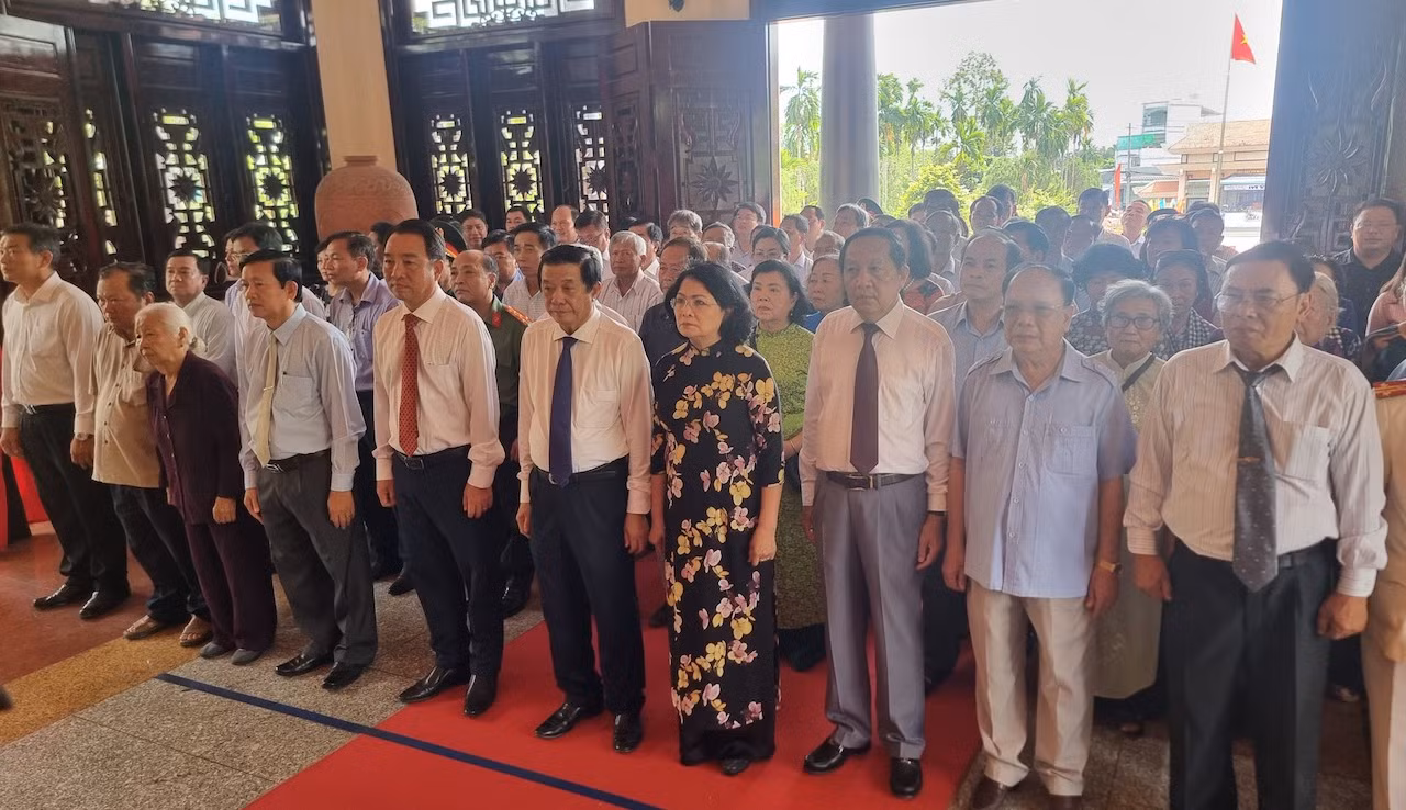 Kỷ niệm 112 năm Ngày sinh cố Chủ tịch Hội đồng Bộ trưởng Phạm Hùng -0