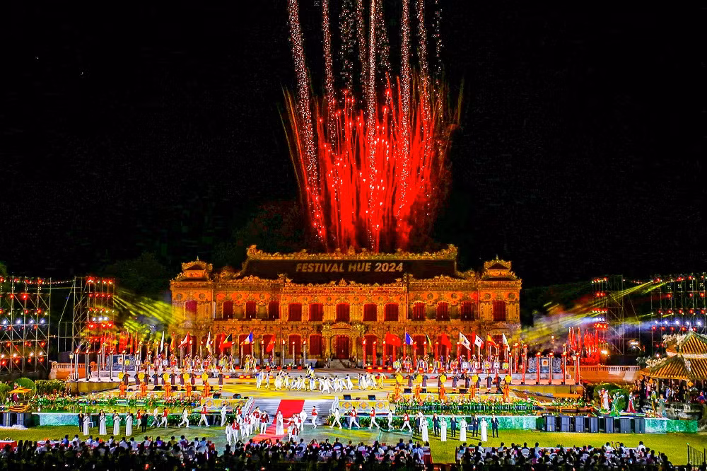 “Về Huế Festival” -0