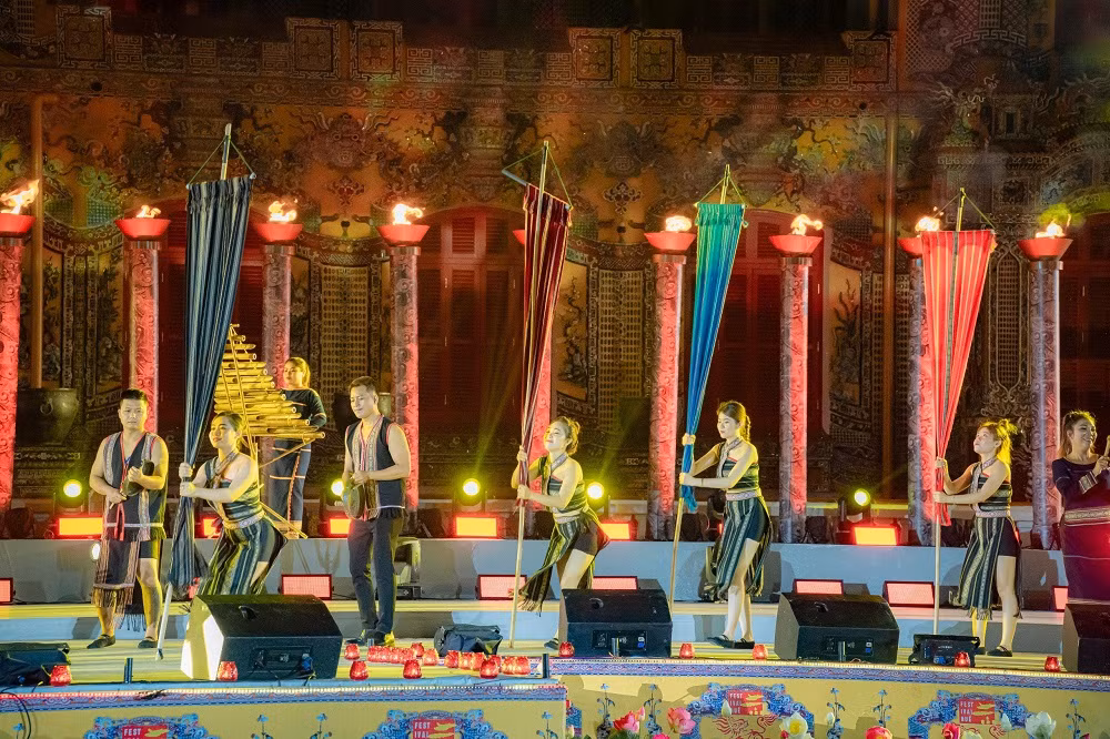 “Về Huế Festival” -0
