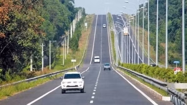 Có thể kéo dài thời gian thu phí Dự án đường cao tốc Bắc - Nam phía Tây