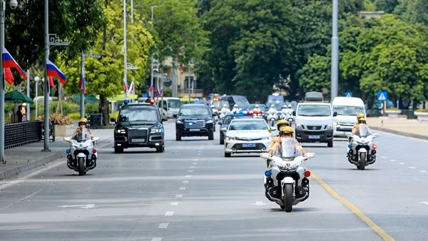 Siêu mô tô của Công an Hà Nội tập luyện đón dẫn khách quốc tế