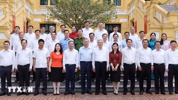 Tập trung giải quyết nghiêm minh các vụ án tham nhũng, tiêu cực