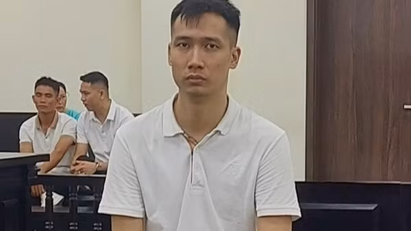 Lừa giúp khách nhận xe sớm, chiếm đoạt tiền tỉ chơi "tiền ảo"