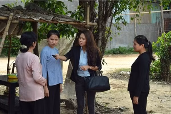 Đề tài nghề báo trong sáng tác văn học nghệ thuật: Hấp dẫn nhưng… khó -0