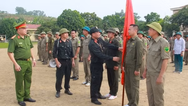 Sẵn sàng cho Lễ ra mắt lực lượng tham gia bảo vệ ANTT ở cơ sở tại Bắc Kạn