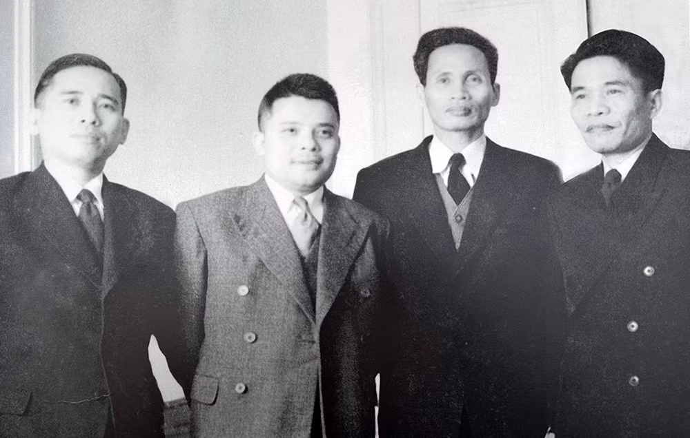 Bài I: Đường đến bàn đàm phán của những “lần đầu tiên” -2