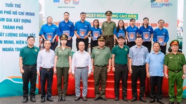 Tuổi trẻ Công an TP Hồ Chí Minh xung kích phòng, chống ma túy và tệ nạn xã hội