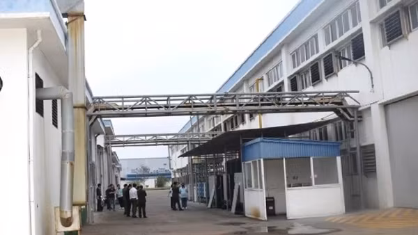10 công nhân nhập viện do bị ngạt khí