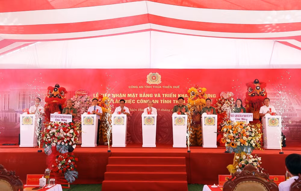 Lễ tiếp nhận mặt bằng và triển khai xây dựng cơ sở làm việc Công an tỉnh Thừa Thiên Huế -0