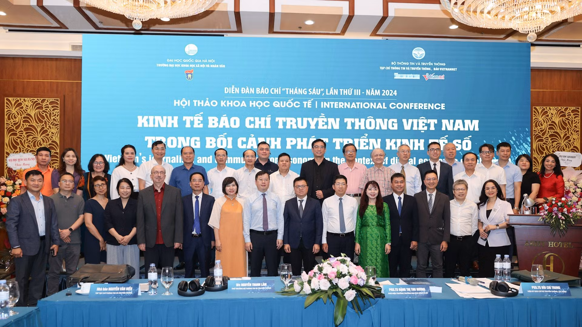 Kinh tế báo chí truyền thông đang đối mặt với nhiều thách thức -0