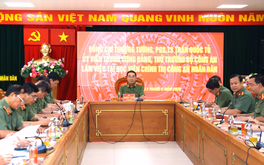 Xây dựng đội ngũ nhà giáo trong CAND đáp ứng tốt yêu cầu nhiệm vụ -0
