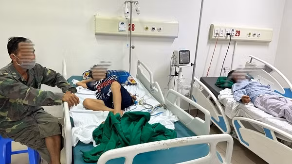 Bốn người trong cùng gia đình mắc viêm não mô cầu, 2 người tử vong