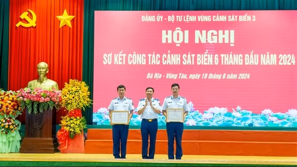 Bộ Tư lệnh Vùng Cảnh sát biển 3 triệt phá 13 vụ án, chuyên án ma túy