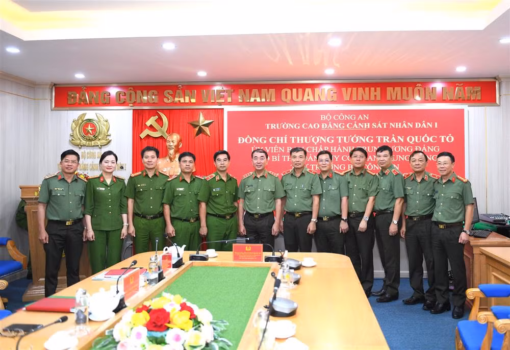 Tiếp tục đổi mới căn bản, toàn diện công tác giáo dục, đào tạo trong CAND -0