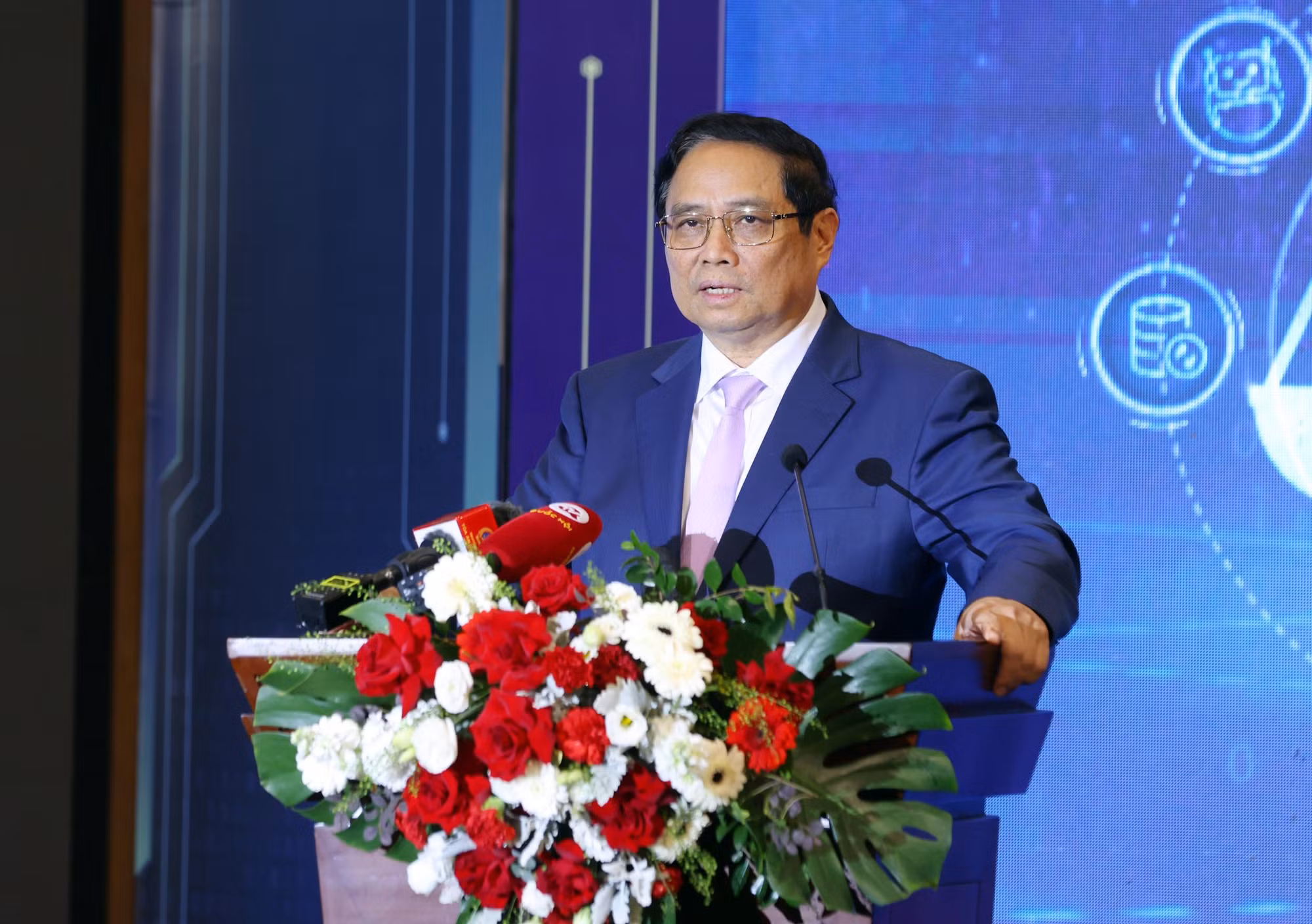 Thủ tướng Chính phủ yêu cầu hoàn thiện thể chế, phát triển Tòa án điện tử -0