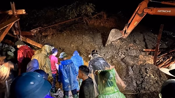 Lực lượng Công an phối hợp tìm kiếm, khắc phục hậu quả vụ 4 người bị vùi lấp ở Bắc Kạn