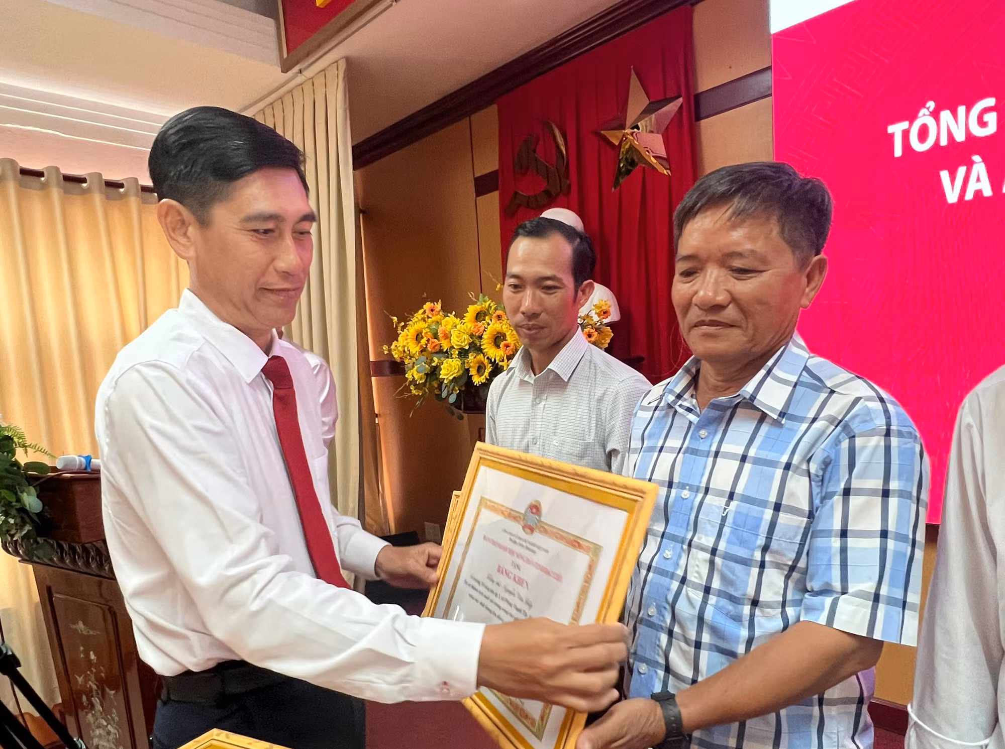 Agribank Bạc Liêu phối hợp Hội Nông dân tỉnh tổng kết hoạt động cho vay qua tổ&nbsp;giai đoạn 2022-2023 -0