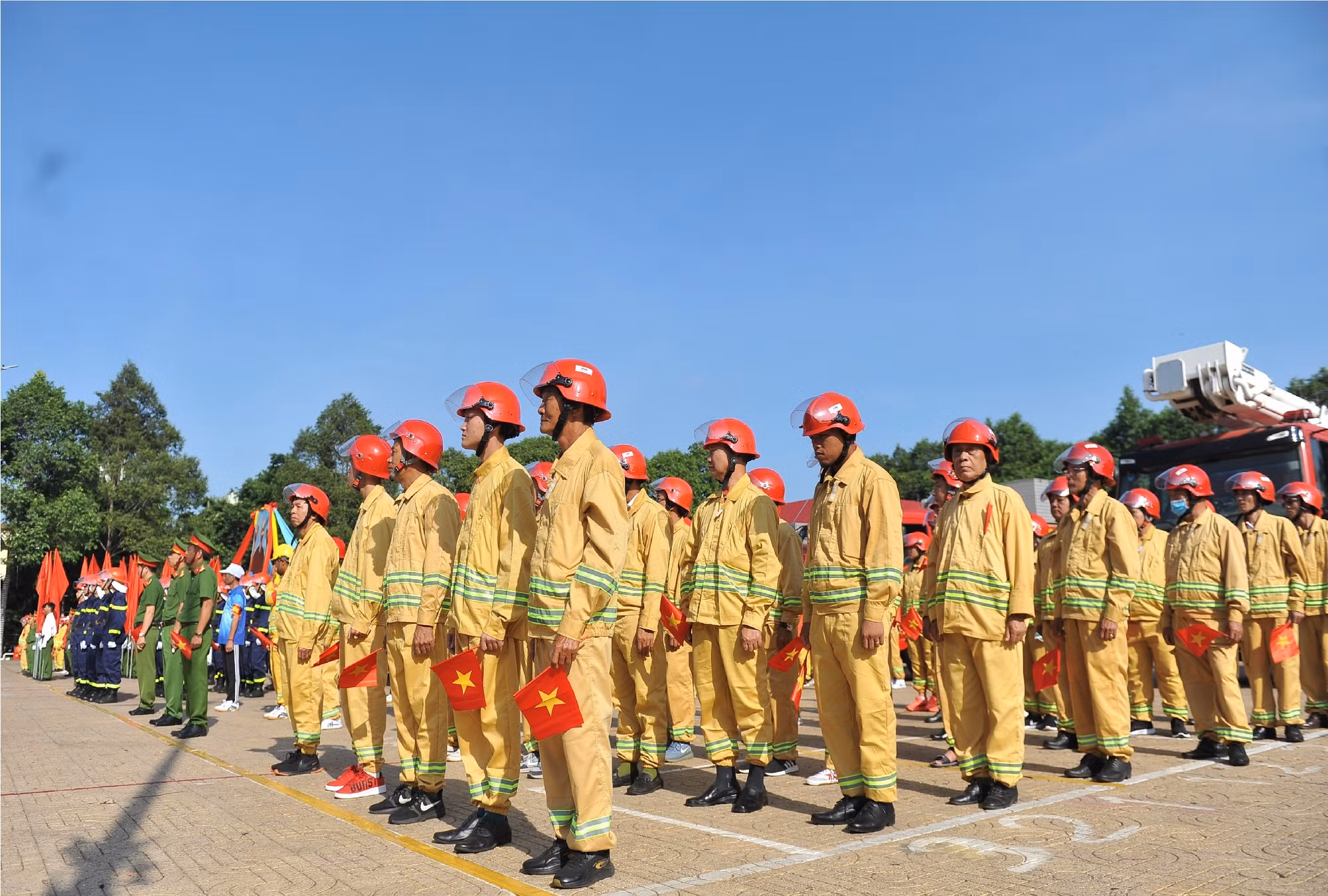 Sôi nổi Hội thi của Tổ liên gia phòng cháy, chữa cháy khu vực IV -0