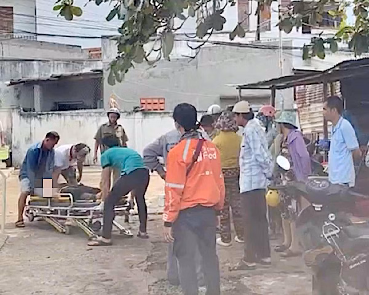Kịp thời phát hiện cô gái trong nhà vệ sinh với nhiều vết cắt trên cơ thể -0