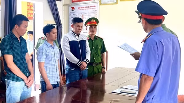 "Tiền mất, tật mang" khi xuất ngoại để lao động trái phép