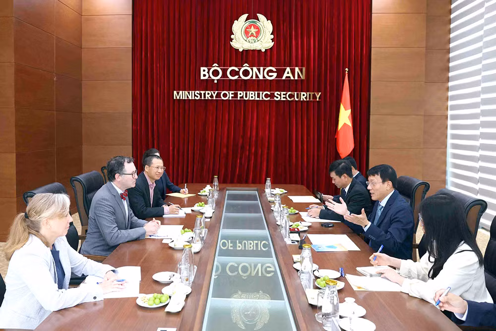 Thúc đẩy hợp tác với Hội đồng Công nghiệp Công nghệ thông tin Hoa Kỳ -0