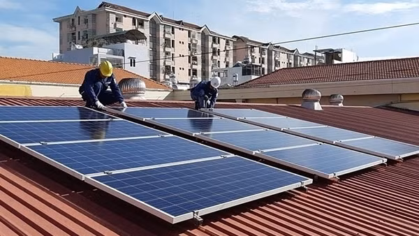 Lấy ý kiến về cơ chế, chính sách khuyến khích phát triển điện mặt trời mái nhà tự sản, tự tiêu
