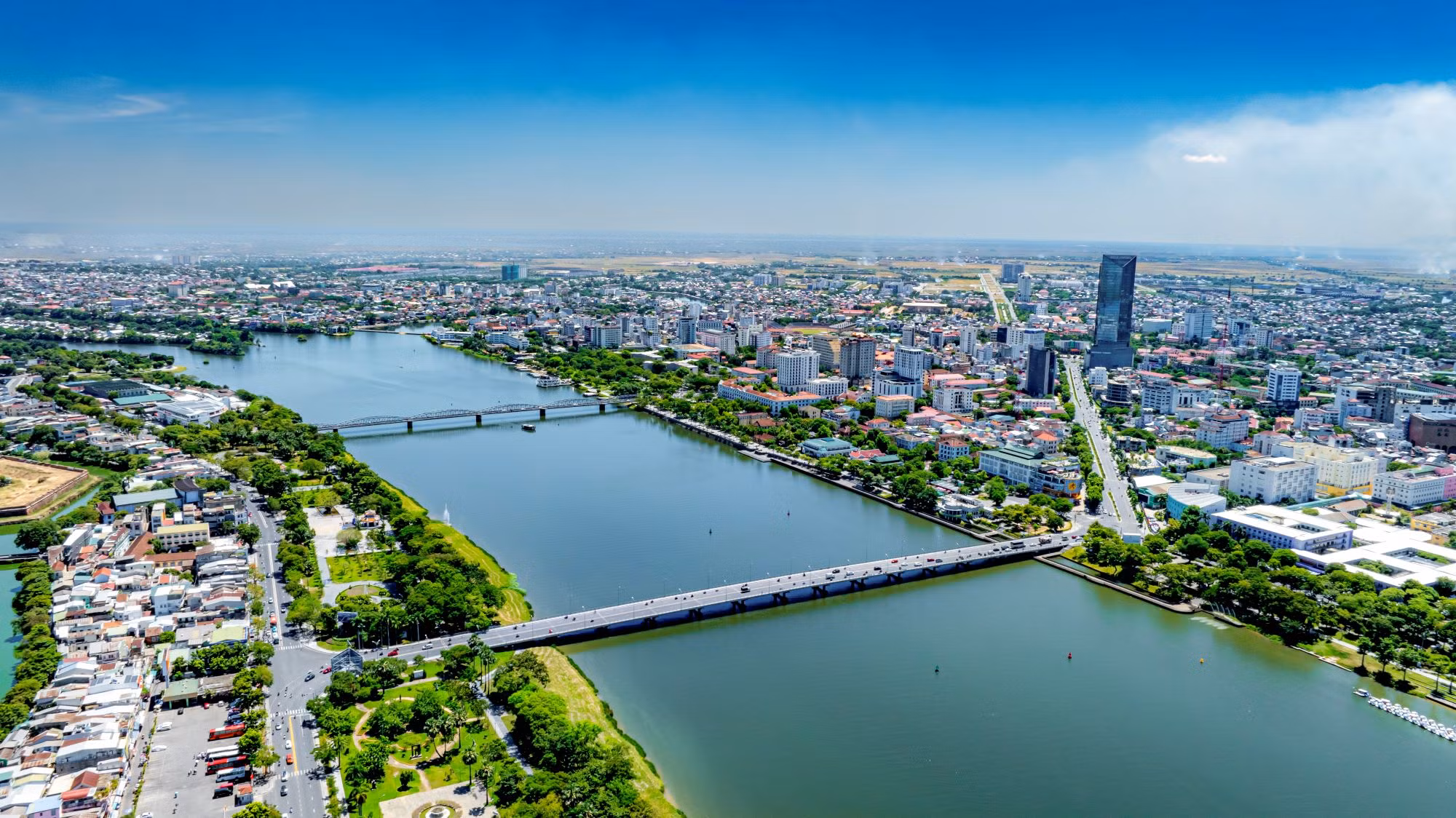 Thủ tướng Chính phủ công nhận khu vực tỉnh Thừa Thiên Huế dự kiến thành lập thành phố trực thuộc Trung ương đạt tiêu chí đô thị loại I -0