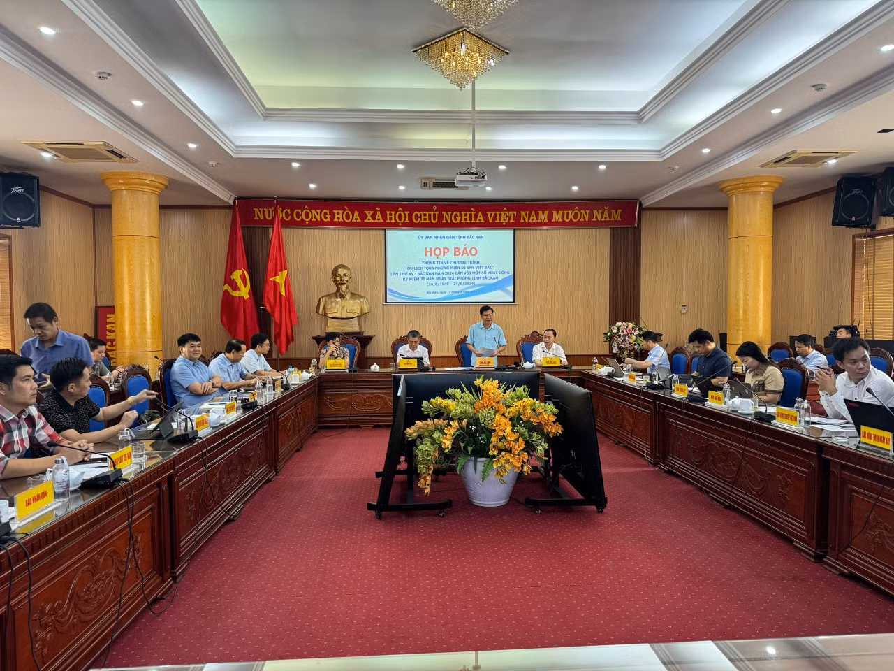 Kết hợp chương trình “Qua những miền di sản Việt Bắc” 2024 với kỷ niệm 75 năm Giải phóng tỉnh Bắc Kạn -0