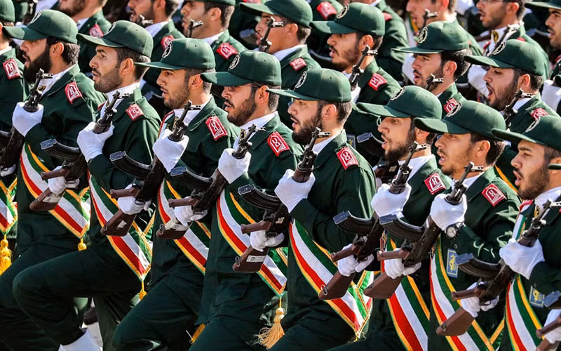 8-ve-binh-iran.jpg -0