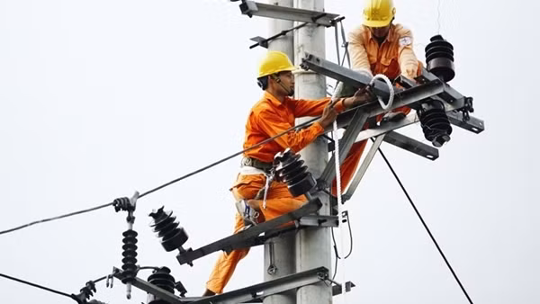 Tháo gỡ vướng mắc để đường dây 500kV mạch 3 về đích đúng tiến độ