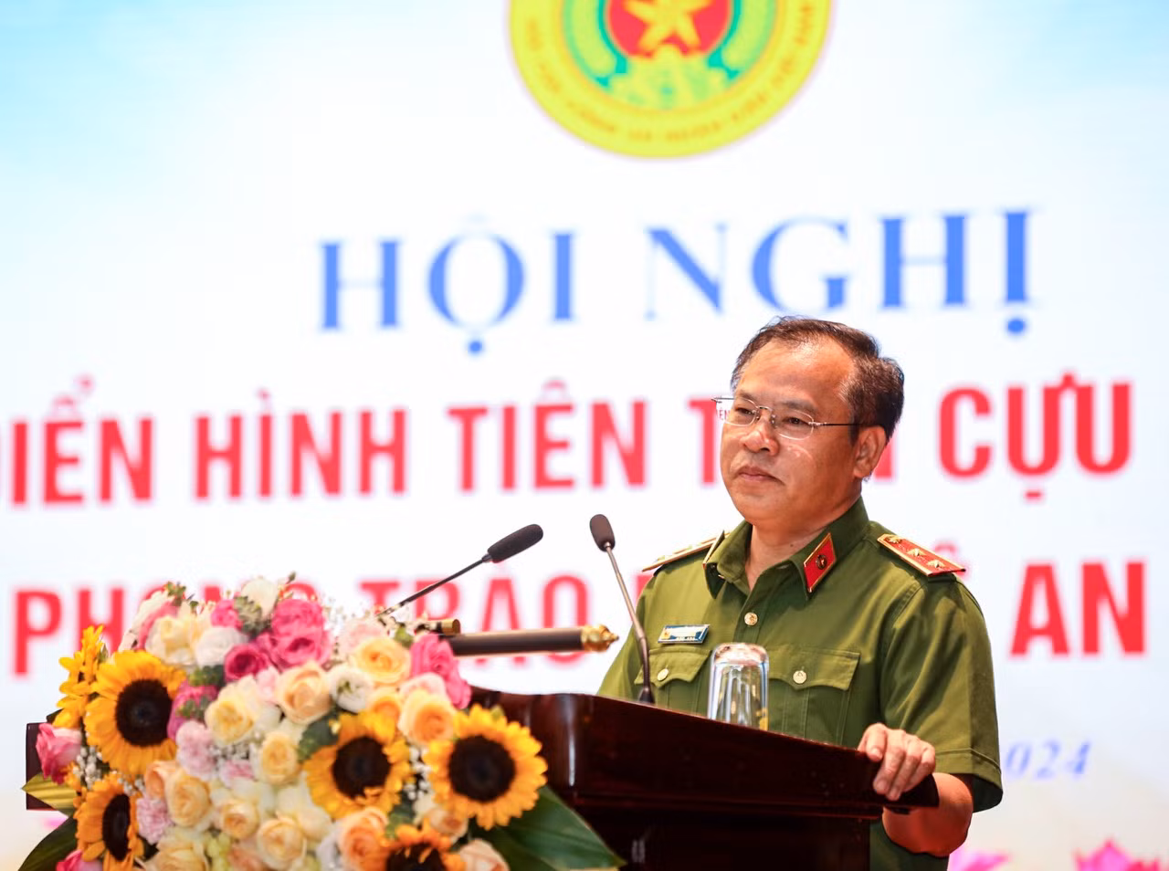 Biểu dương 33 tập thể, 20 cá nhân cựu CAND điển hình tiên tiến trong phong trào toàn dân bảo vệ ANTQ -0