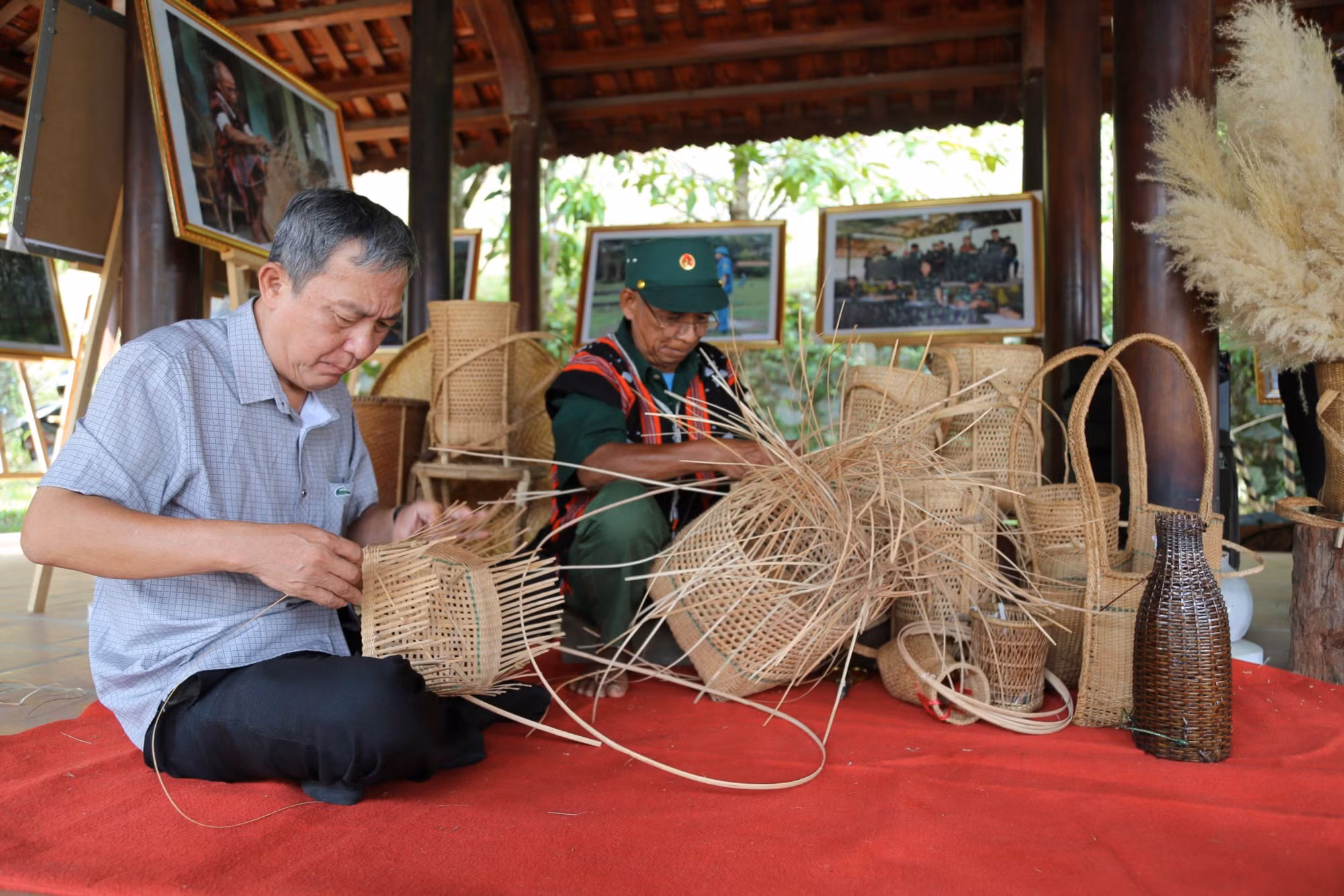 Huyện miền núi A Lưới ra khỏi danh sách huyện nghèo cả nước, do đâu? ảnh 1 Huyện miền núi A Lưới ra khỏi danh sách huyện nghèo cả nước, do đâu? -0