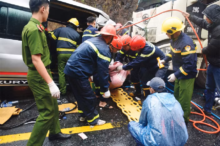 Đb trang 26: Giúp dân là mệnh lệnh từ trái tim -0
