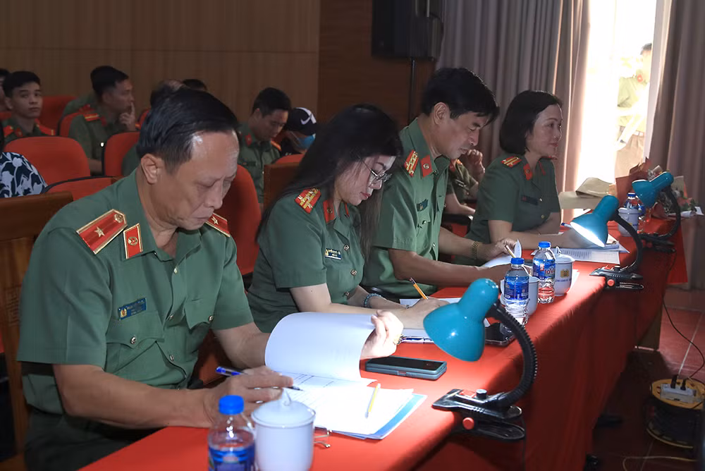 Góp phần lan tỏa hình ảnh người chiến sĩ CAND -0