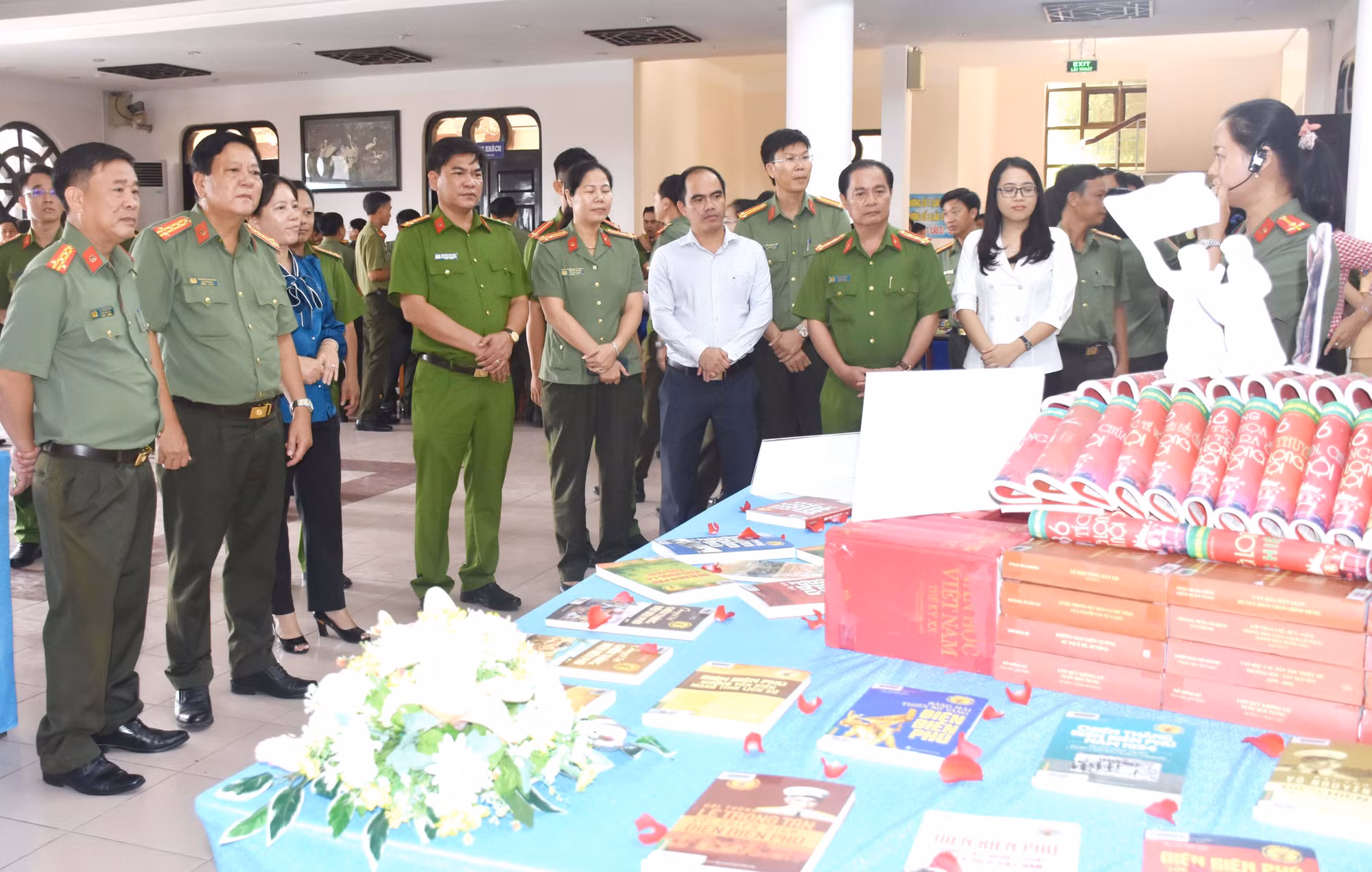 Viết tiếp bản hùng ca trong thời kỳ mới -0