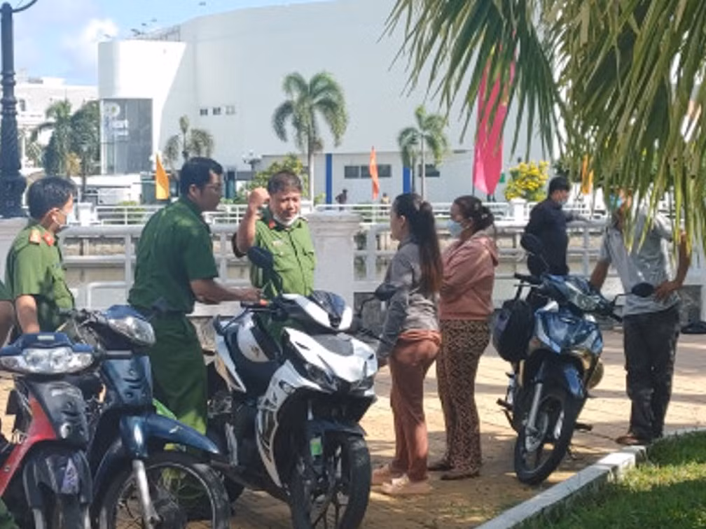 Tìm thấy thi thể người đàn ông mắc nợ 200 triệu trên sông Bảo Định -0