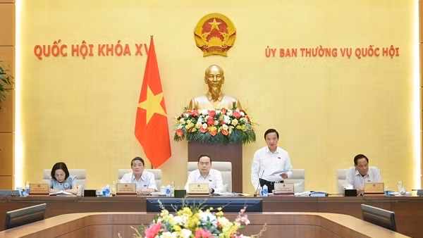 Giam riêng người chưa thành niên là cần thiết