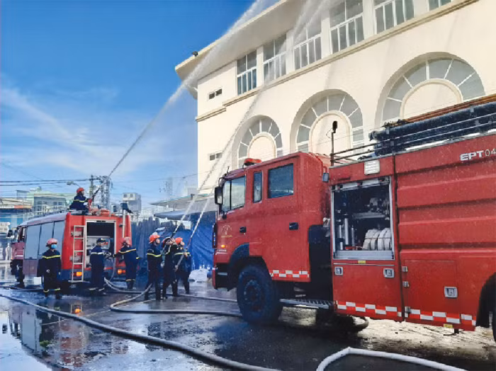 Đb trang 26: Giúp dân là mệnh lệnh từ trái tim -0