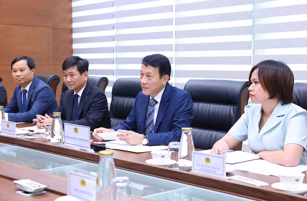 Tăng cường hợp tác với các cơ quan thực thi pháp luật Vương quốc Anh -0