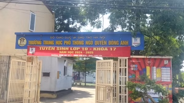 Sở GD&ĐT Hà Nội chỉ đạo khẩn vụ học sinh lớp 12 bất ngờ bị nhà trường "dừng đào tạo"