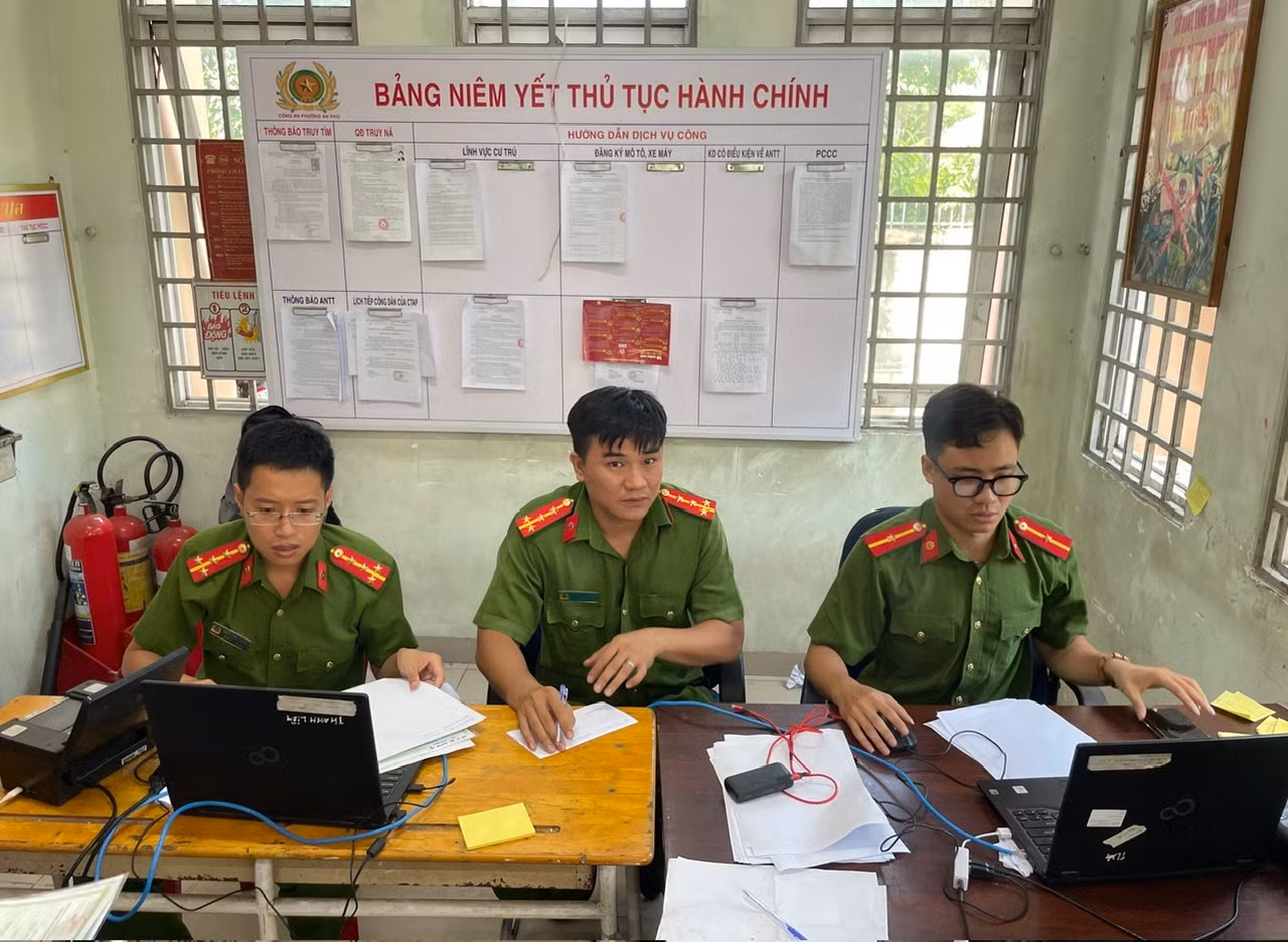 Triển khai các tổ công tác thu nhận hồ sơ cấp Thẻ căn cước cho công dân Hà Nam sinh sống tại Hà Nôi, TP Hồ Chí Minh và Bình Dương -0
