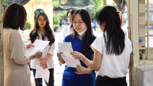 Thi tốt nghiệp THPT theo chương trình mới: Băn khoăn về cấu trúc đề thi môn Ngữ văn
