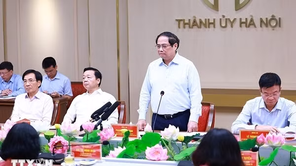 Thực hiện 5 trọng tâm, 10 nhiệm vụ phát triển Hà Nội thời gian tới