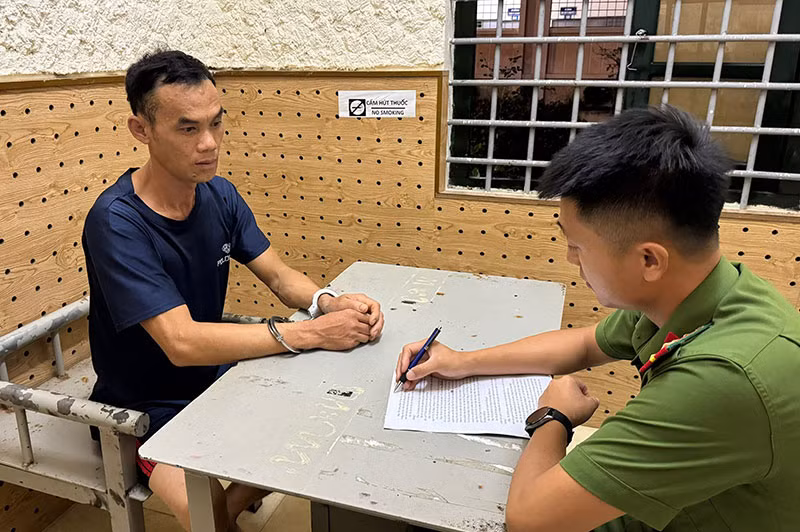 Công an Sơn La bắt giữ nhiều đối tượng, thu nhiều súng và ma tuý -0