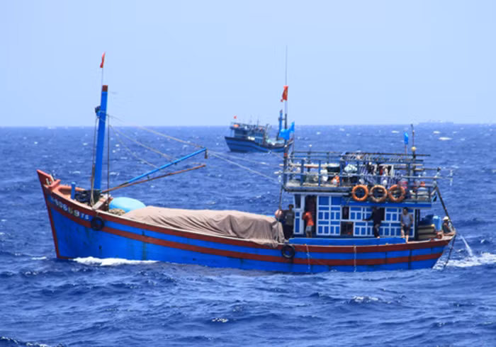 Xử phạt nghiêm các tàu cá “biến mất” dài ngày -0